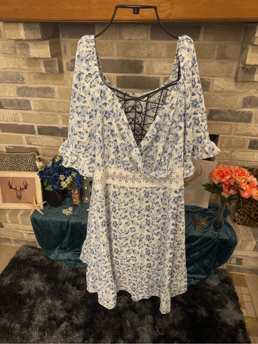 SHEIN Blue & White Floral V-Neck Midi Dress